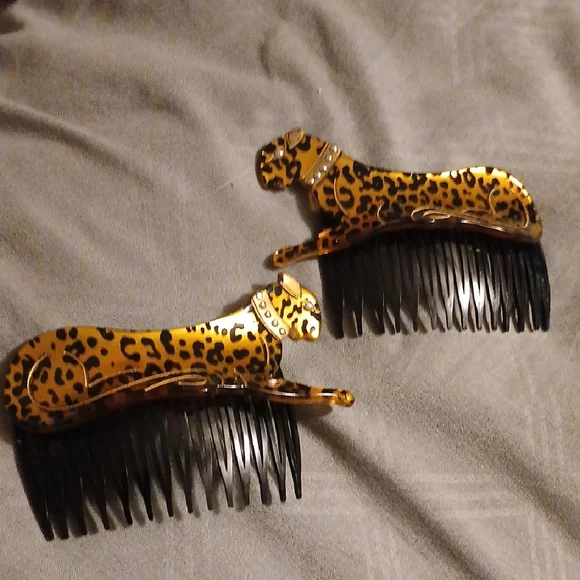 Leopard Hair Combs - Picture 1 of 5